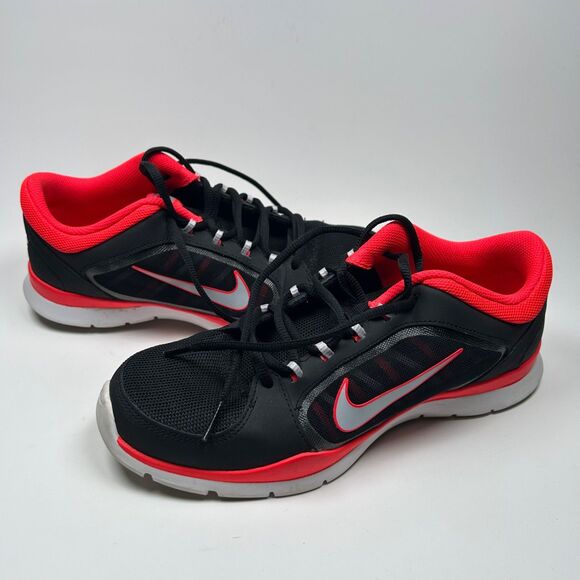 Nike Training 643083-002 crimson woman's Us Size 8 pre owned - Picture 1 of 9